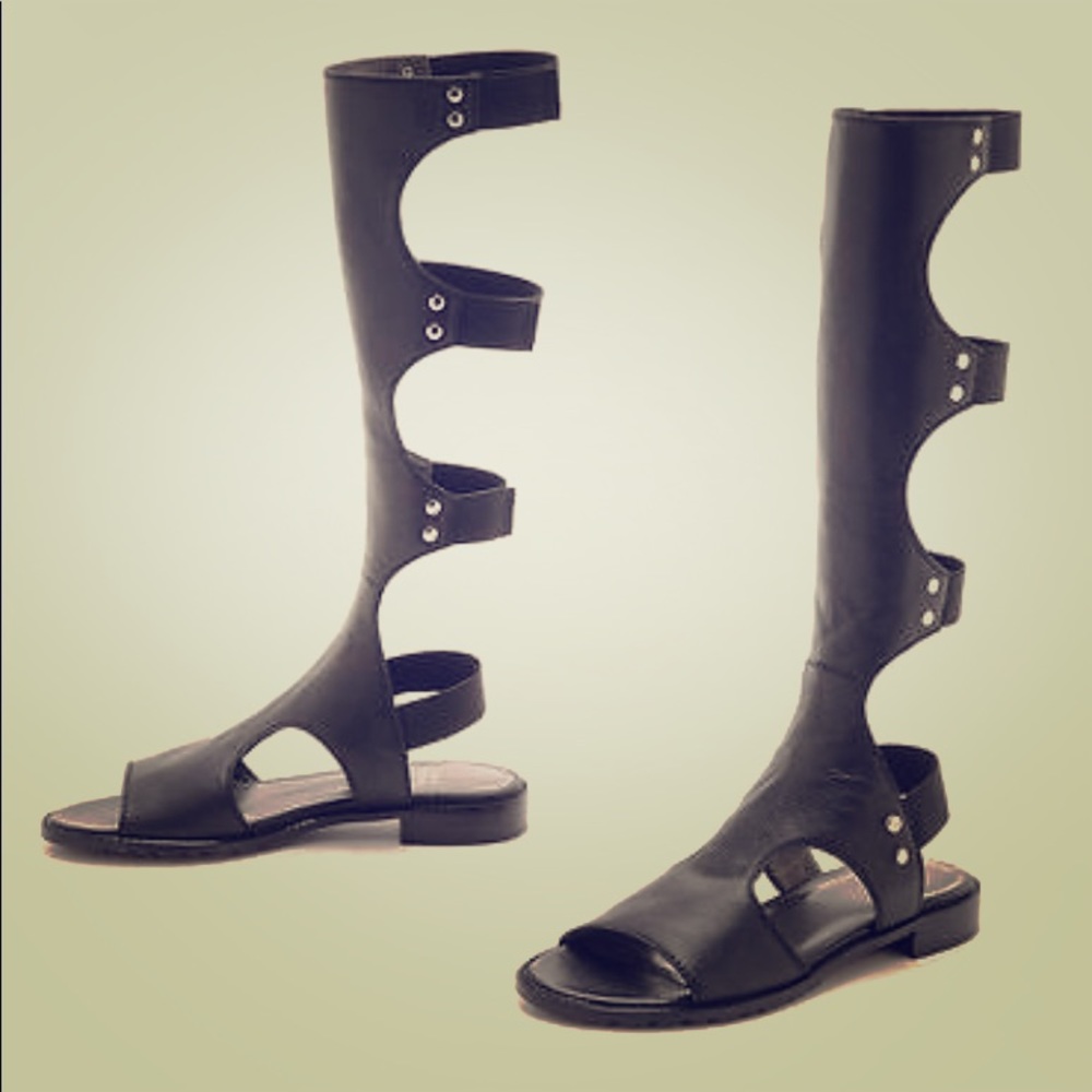 Stuart Weitzman size 5